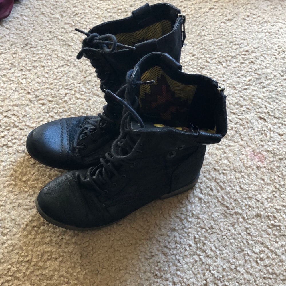 Last chance! GUC combat boots